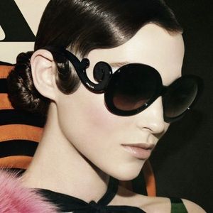 Prada Minimal Baroque SP27N. Authentic. Black w/brown lens. Excellent condition